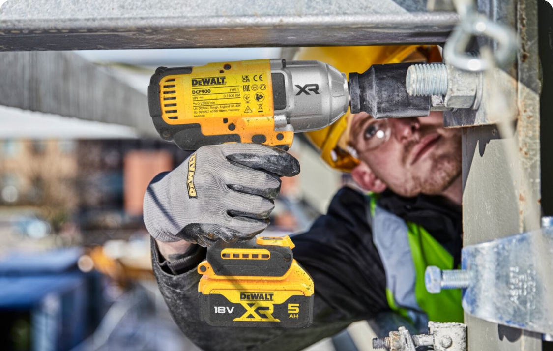 DCF900