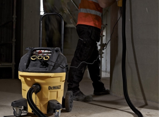 Промышленный пылесос Dewalt (Деволт) купить в Москве по доступной цене ...