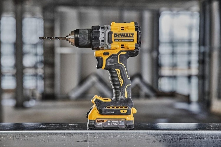 Аккумуляторная дрель DEWALT DCD800E2T, кейс, 18В, 2 АКБ 1.7 Ач, ЗУ