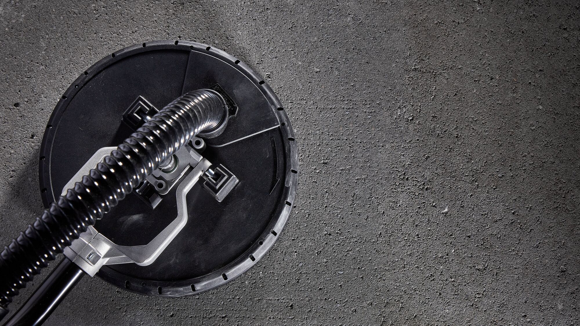 Эксцентриковая шлифмашина для стен DEWALT DWE7800 530 Вт 225 мм 2400 колмин DWE7800-QS