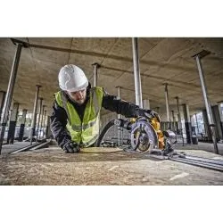 Аккумуляторная дисковая ручная пила DEWALT FlexVolt DCS579N, 54 В, XR, кейс TSTAK
