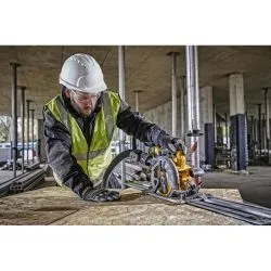 Аккумуляторная дисковая ручная пила DEWALT FlexVolt DCS579N, 54 В, XR