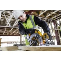 Аккумуляторная дисковая ручная пила DEWALT FlexVolt DCS578N, 54 В, 190мм