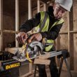 Аккумуляторная дисковая пила DEWALT DCS565S2T, 18 В, 165 мм, 4950 об/мин, с 2 АКБ 3.5 Ач и ЗУ, в кейсе TSTAK (DCS565S2T-QW)