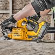 Аккумуляторная дисковая пила DEWALT DCS570H2T, 18 В, 184 мм, 5500 об/мин, с 2 АКБ 5 Ач и ЗУ, в кейсе TSTAK (DCS570H2T-QW)
