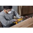 Аккумуляторная ленточная шлифмашина DEWALT DCW220N, 18 В, 320 м/мин, без АКБ и ЗУ (DCW220N-QW)