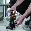 Лазерный нивелир DEWALT DW0811, на батарейках, красный луч, 30 м, в кейсе (DW0811-XJ)