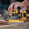 Аккумуляторная эксцентриковая шлифмашина DEWALT DCW210P2, 18 В, 125 мм, 12000 кол/мин, с 2 АКБ 5 Ач и ЗУ, в кейсе TSTAK