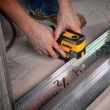 Лазерный нивелир DEWALT DW0822, на батарейках, красный луч, 15 м, в кейсе (DW0822-XJ)