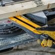 Аккумуляторная торцовочная пила DEWALT DCS777T2, 54 В, 216 мм, 6300 об/мин, с 2 АКБ 2 Ач и ЗУ (DCS777T2-QW)