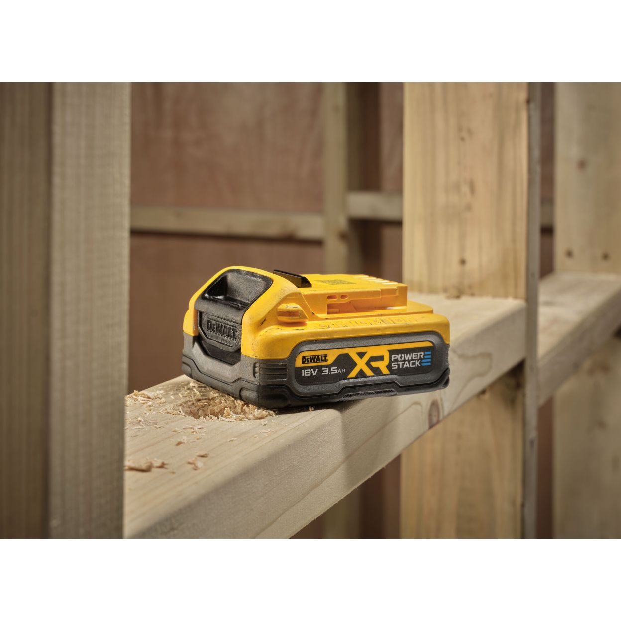 Аккумулятор DEWALT POWERSTACK DCBP318S2, Li-Ion, 18 В, 3.5 Ач, 2 шт. (DCBP318S2-XJ)