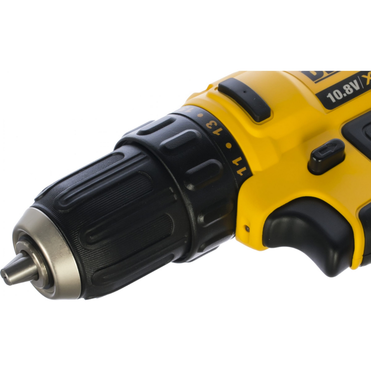 Аккумуляторная компактная безударная дрель-шуруповерт DEWALT DCD710C2, 180 Вт, 10.8 (12) В, XR