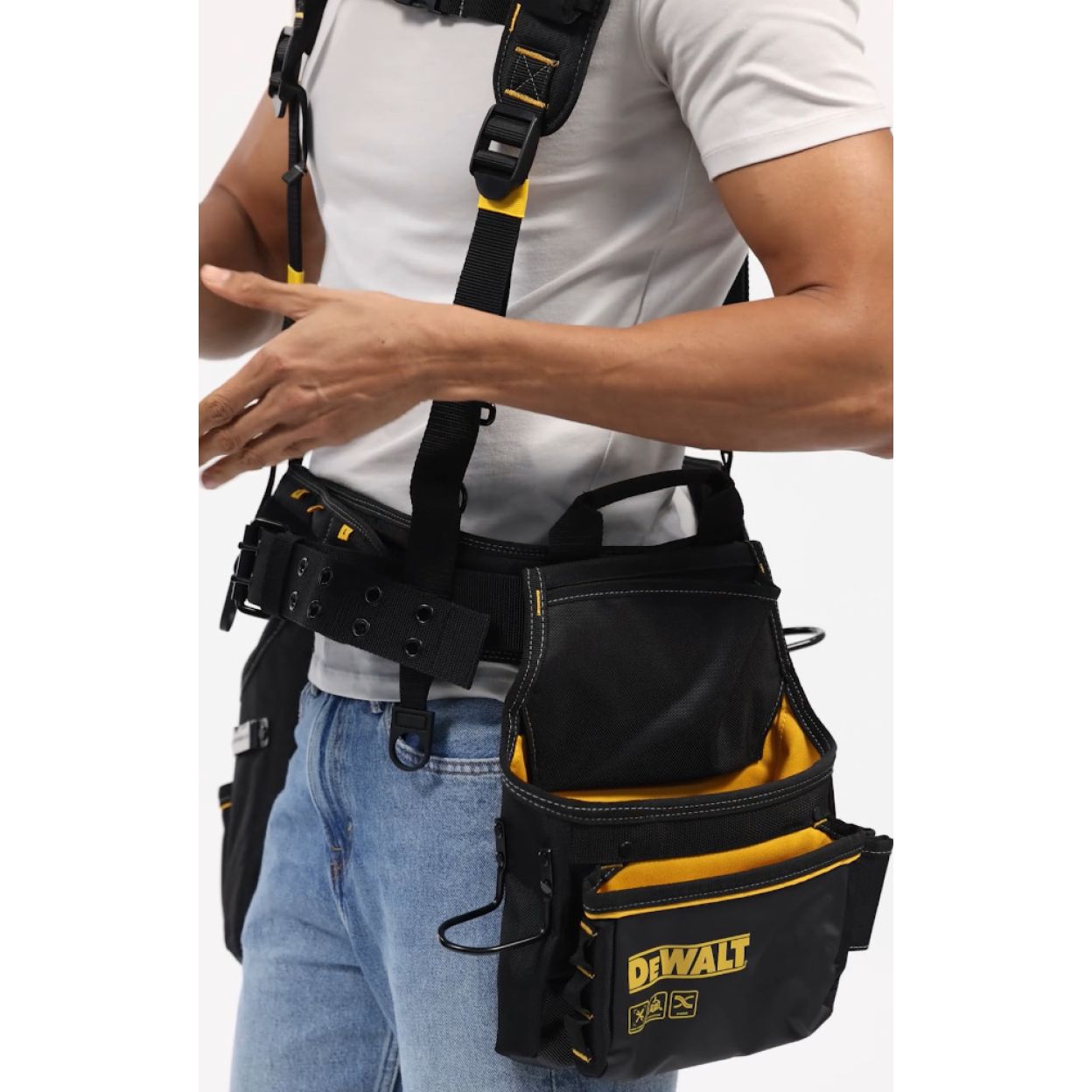 Комплект поясных сумок DEWALT DWST540602, с поясным и наплечным ремнями, 2 шт.