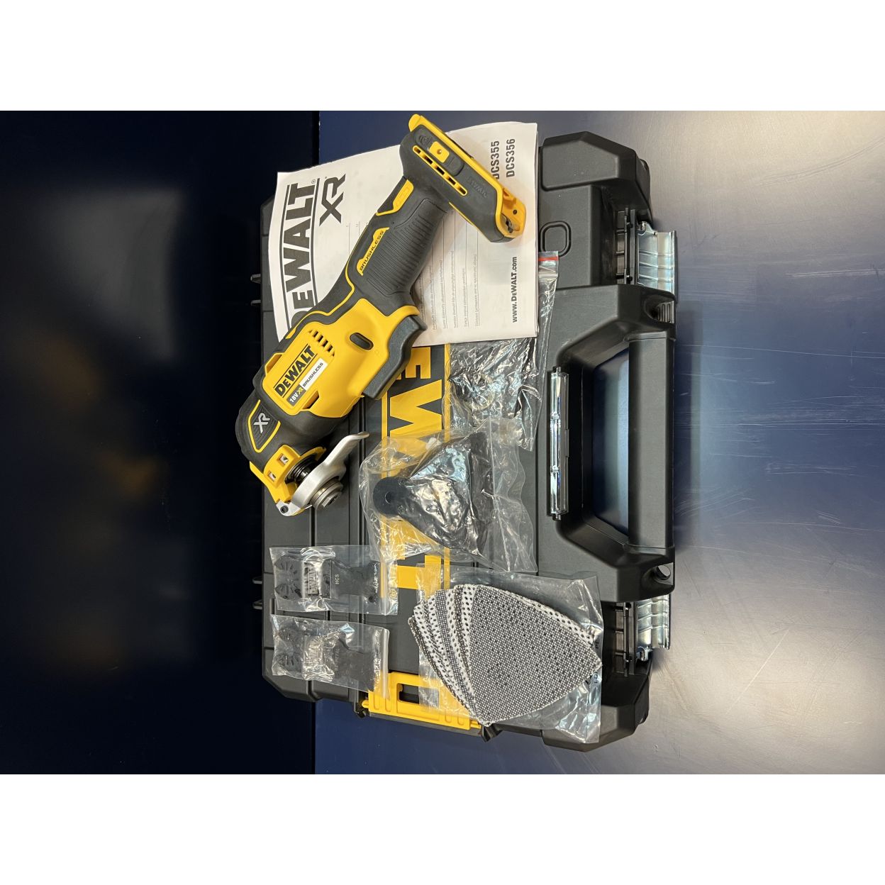 Аккумуляторный реноватор DEWALT DCS356NT, 20000 кол/мин, без АКБ и ЗУ, в кейсе TSTAK (УЦЕНЕННЫЙ ТОВАР) (DCS356NDWST1-70703/U)