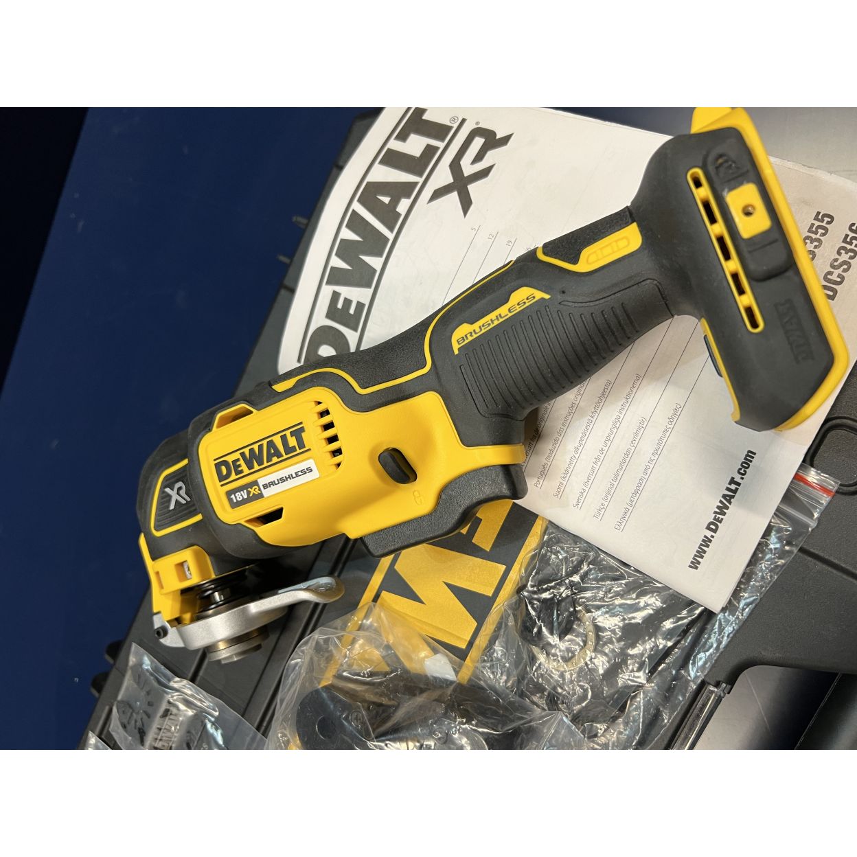 Аккумуляторный реноватор DEWALT DCS356NT, 20000 кол/мин, без АКБ и ЗУ, в кейсе TSTAK (УЦЕНЕННЫЙ ТОВАР) (DCS356NDWST1-70703/U)