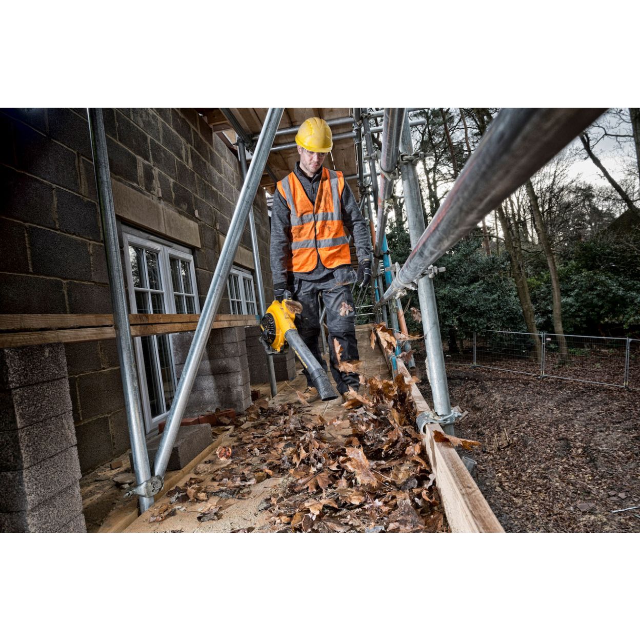 Аккумуляторный воздуходув DEWALT FLEXVOLT DCM572X1, 18/54 В