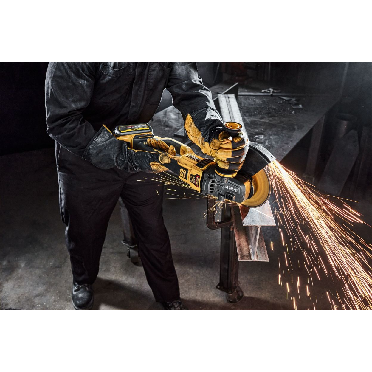 Аккумуляторная угловая шлифмашина DEWALT DCG460N, 54 В, 230 мм, 6000 об/мин, без АКБ и ЗУ (DCG460N-XJ)
