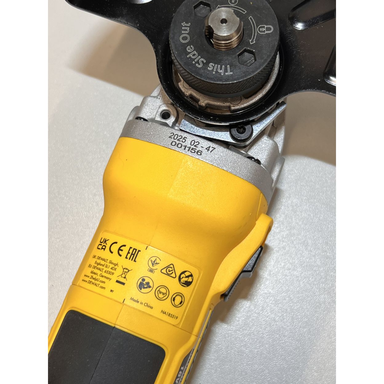Угловая шлифмашина DEWALT DCG405N, 18 В, 125 мм, 9000 об/мин, без АКБ и ЗУ (УЦЕНЕННЫЙ ТОВАР) (DCG405N-XJ/U2)