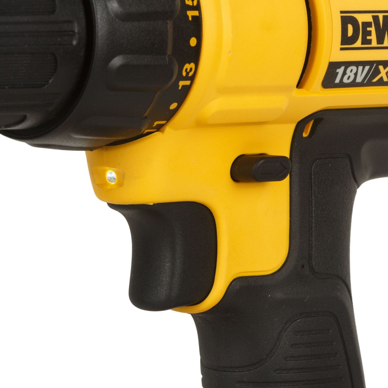 Аккумуляторная дрель-шуруповерт DEWALT DCD771D2, 18 В, 1500 об/мин, с 2 АКБ 2 Ач и ЗУ, в кейсе (DCD771D2-QW)