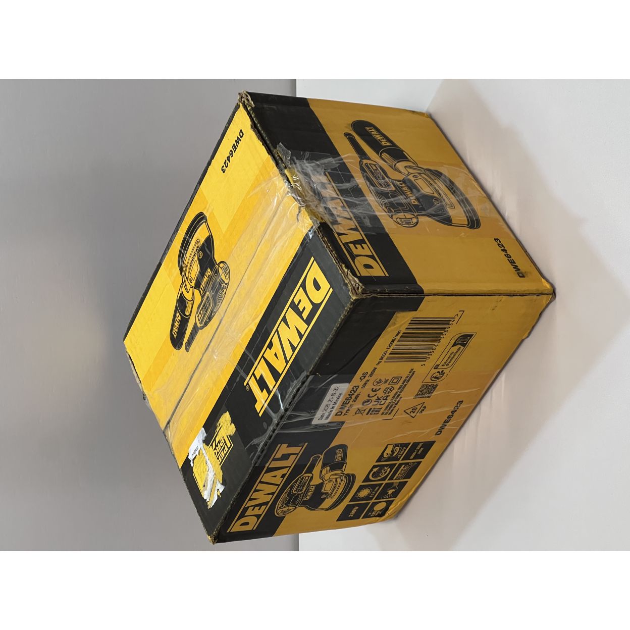 Эксцентриковая шлифмашина DEWALT DWE6423, 280 Вт, 125 мм, 12000 кол/мин, (УЦЕНЕННЫЙ ТОВАР)