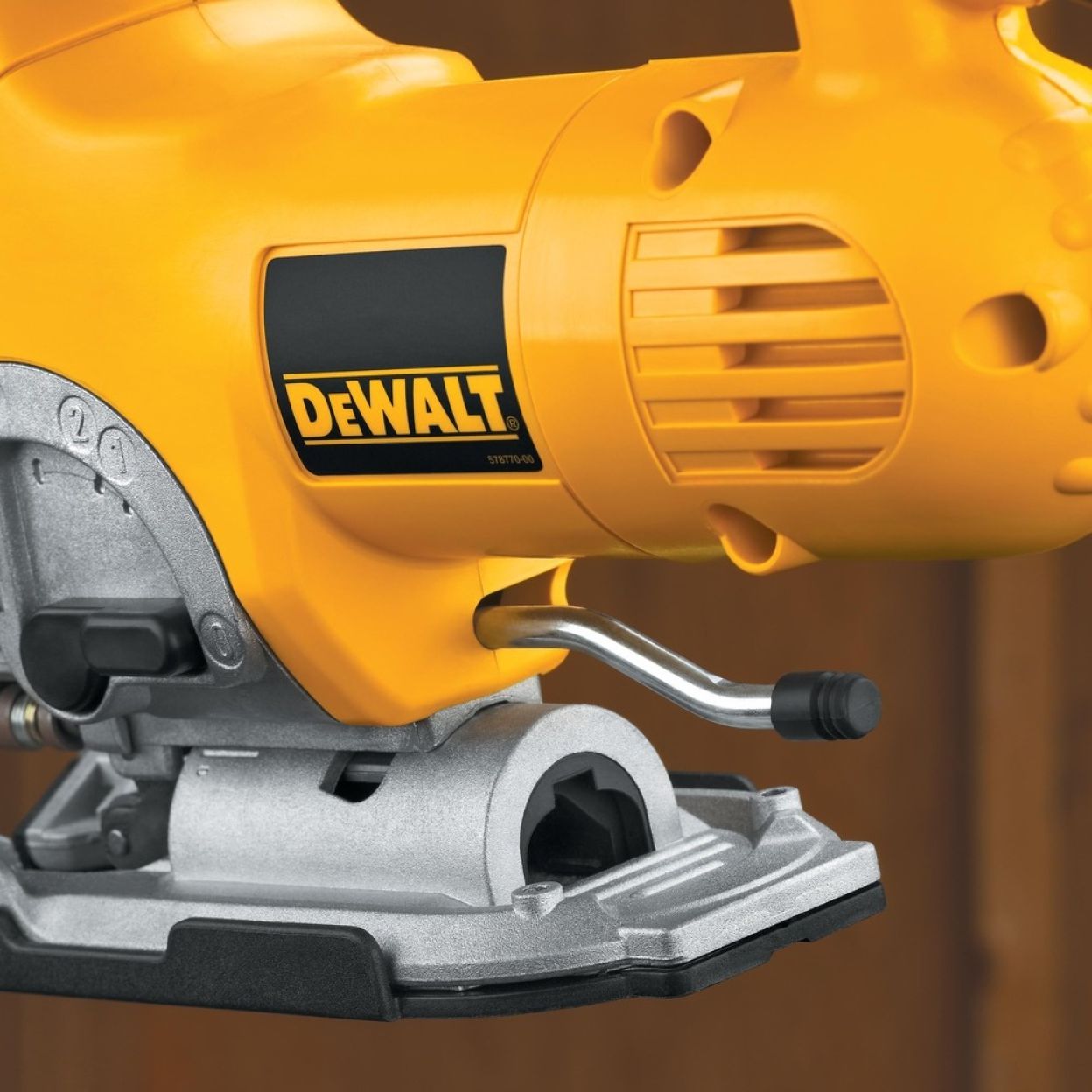 Лобзик с верхней рукояткой DEWALT DW331K, 701 Вт