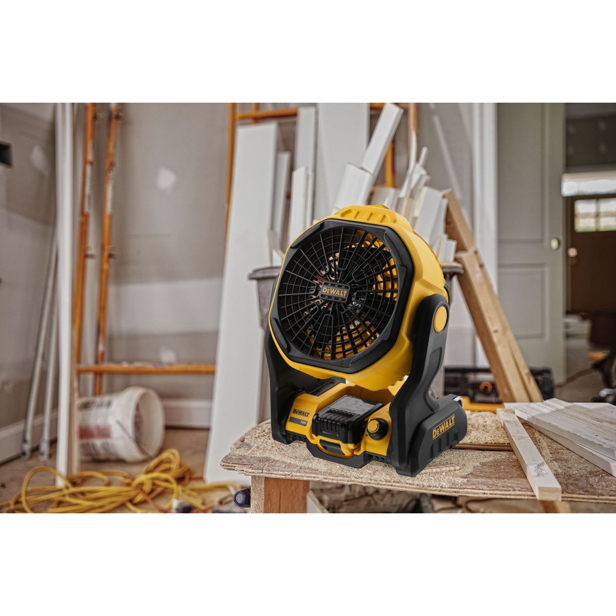 Аккумуляторный вентилятор DEWALT DCE512N, 18 В, 28 м³/мин, без АКБ и ЗУ (DCE512N-XJ)