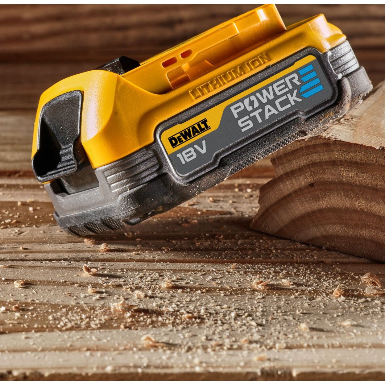 Аккумулятор DEWALT POWERSTACK DCBP034, Li-Ion, 18 В, 1.7 Ач (DCBP034-XJ)