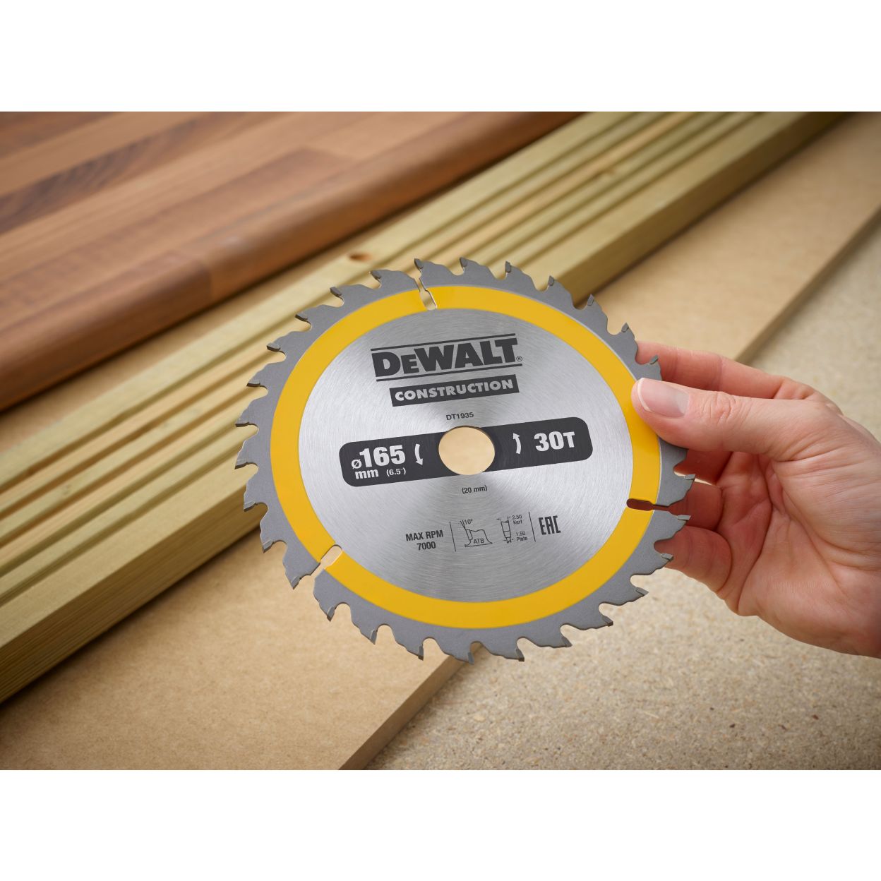 Диск пильный по дереву DEWALT CONSTRUCTION, 165х20х1.5 мм (DT1935-QZ)