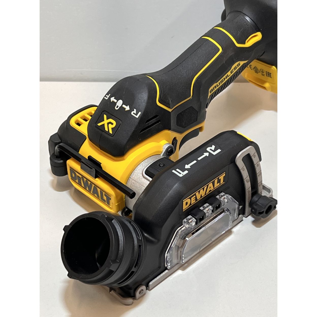 Аккумуляторная отрезная машина DEWALT DCS438N, 18 В, 76 мм, 20000 об/мин, без АКБ и ЗУ (УЦЕНЕННЫЙ ТОВАР) (DCS438N-XJ/U)