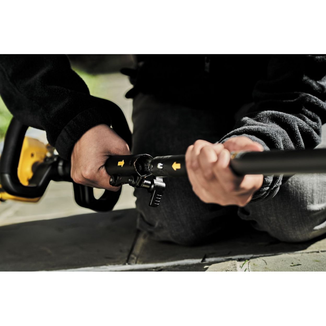 Насадка-брашкаттер DEWALT DCMASBC1N, для привода DCMAS5713