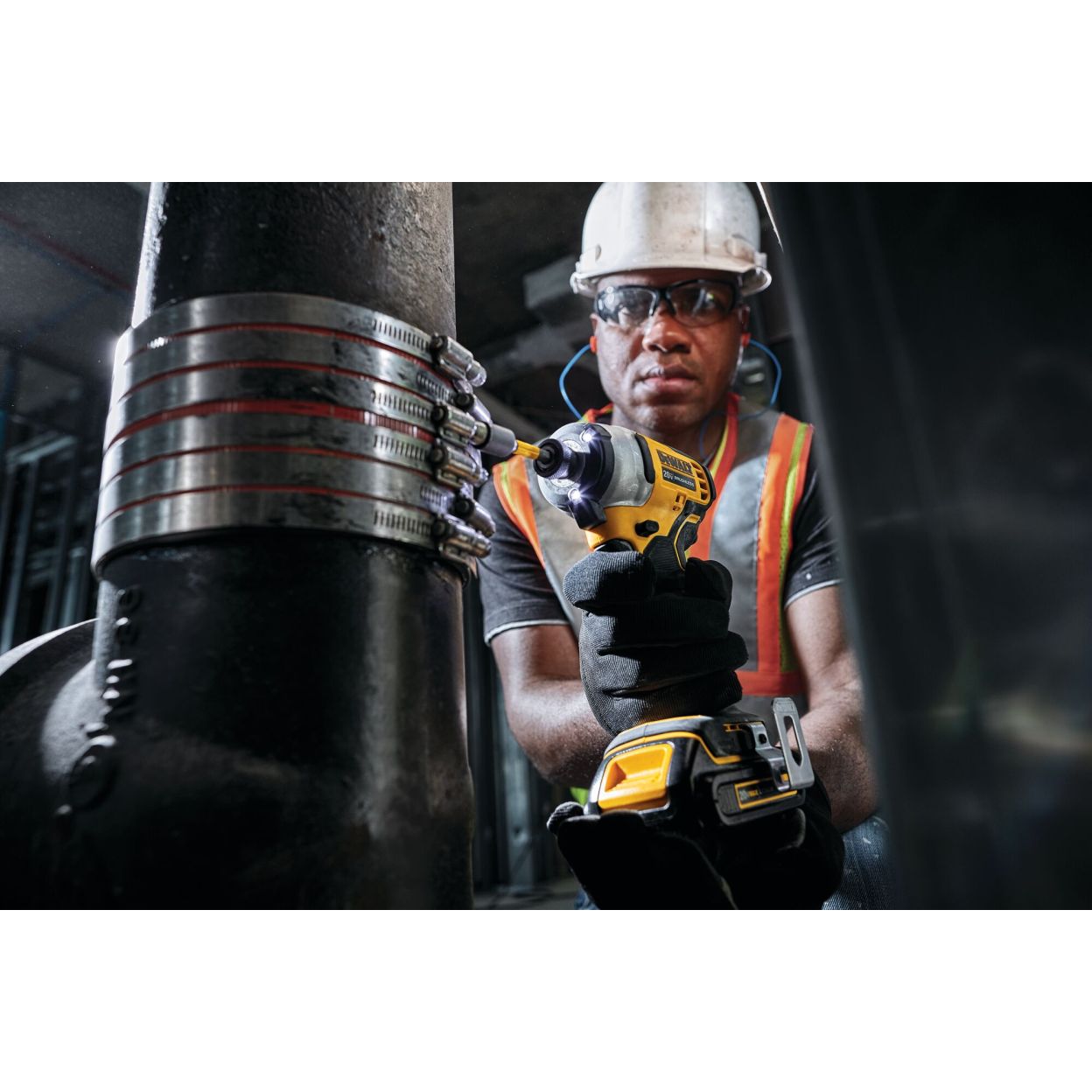 Аккумуляторный набор DEWALT DCK2062D2T, 18 В: дрель-шуруповерт DCD709 + шуруповерт DCF809, с 2 АКБ 2 Ач и ЗУ, в кейсе TSTAK