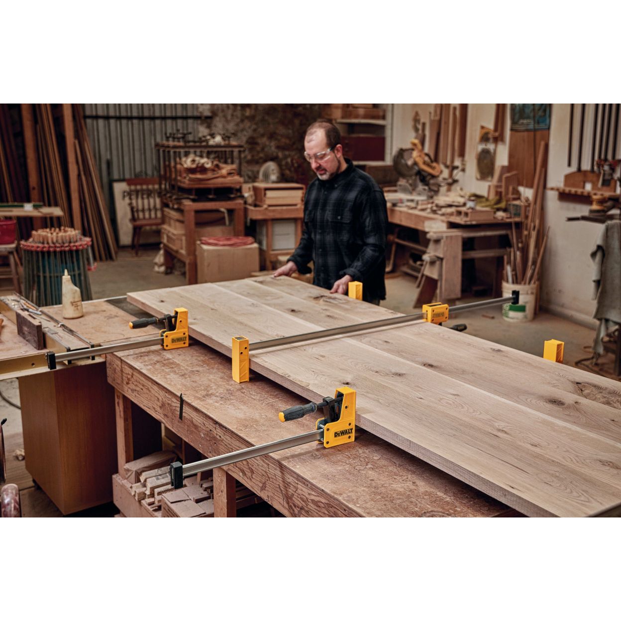 Параллельная струбцина DEWALT DWHT83832-1, 1200 мм, 675 кг