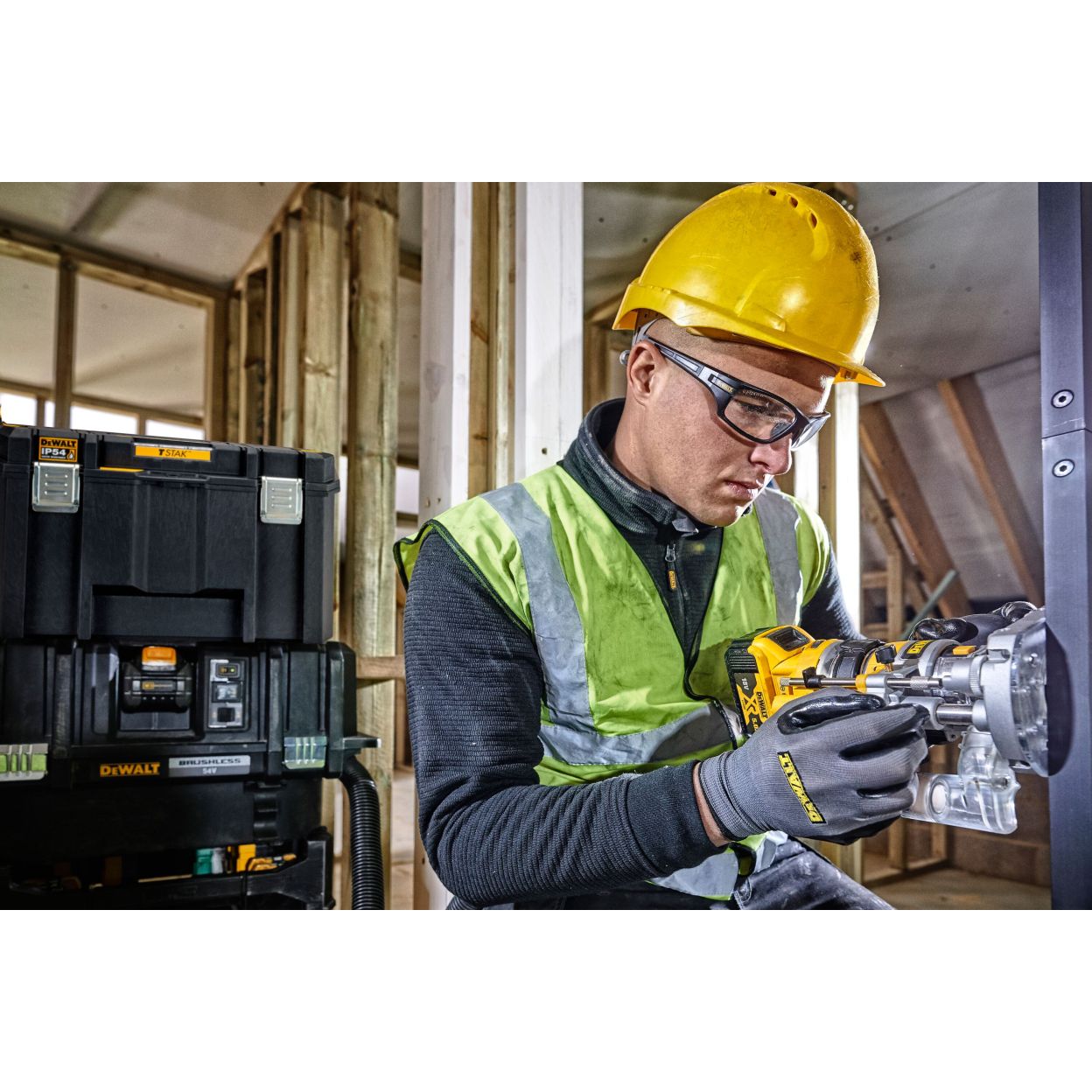 Ящик для инструмента DEWALT TSTAK DWST83346-1, с органайзером, 23 л
