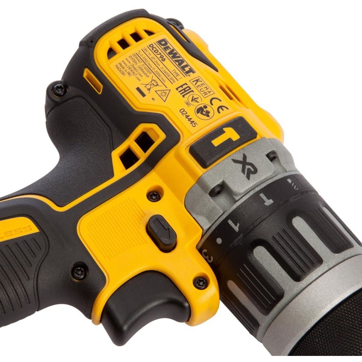 Ударная дрель-шуруповерт DEWALT DCK796D2T, 18 В, 2000 об/мин, 34000 уд/мин, с 2 АКБ 2 Ач, ЗУ и набором оснастки, в кейсе TSTAK