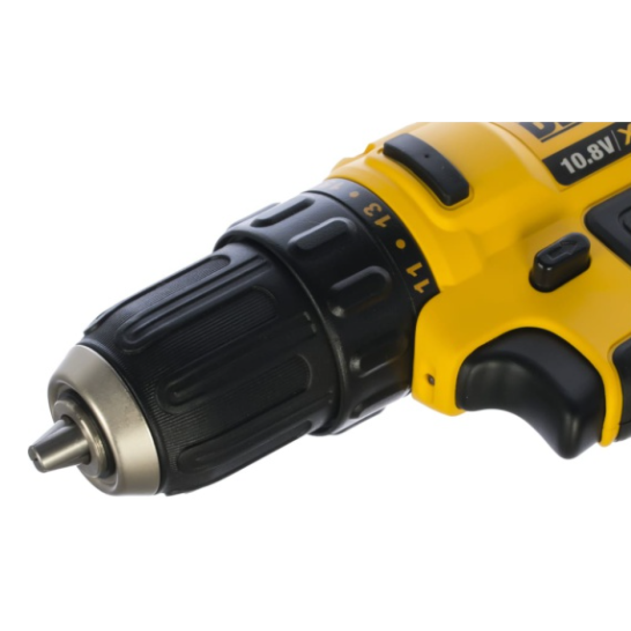 Аккумуляторная дрель-шуруповерт DeWALT DCD710C2P
