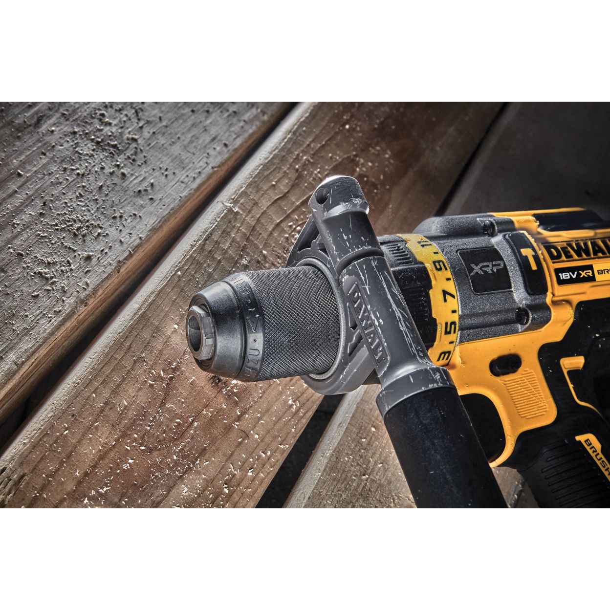 Аккумуляторная ударная дрель-шуруповерт DEWALT DCD999H2T, 18 В, 2250 об/мин, 38250 уд/мин, с 2 АКБ 5 Ач и ЗУ, в кейсе TSTAK