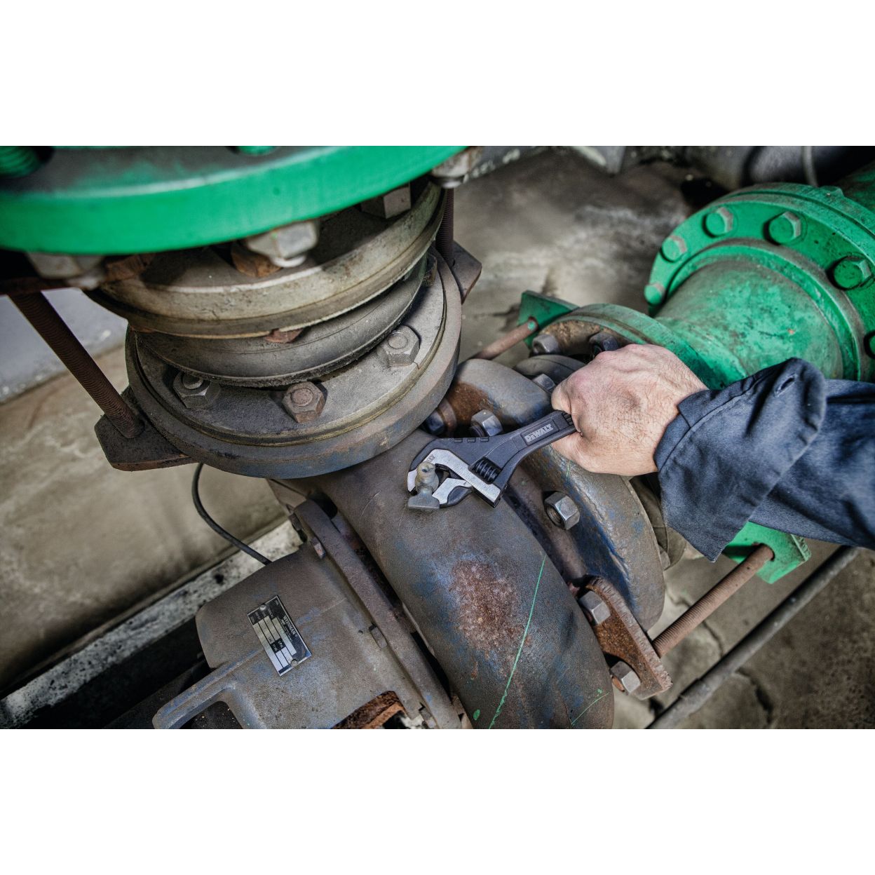 Разводной ключ DEWALT DWHT80268-0, 25 см