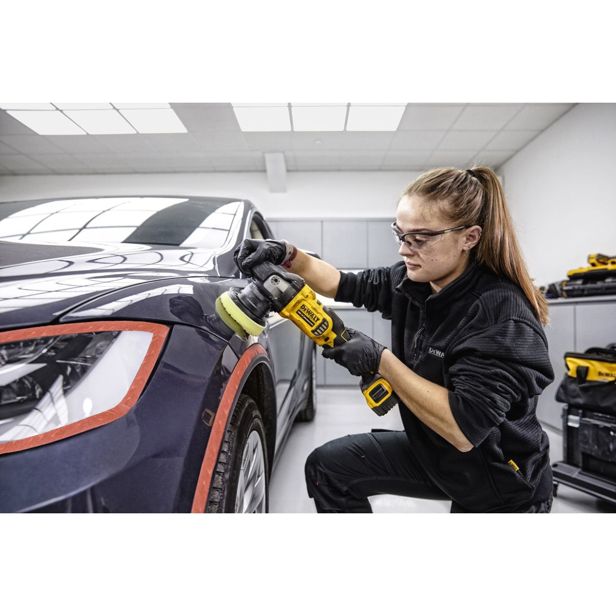 Аккумуляторная полировальная машина DEWALT DCM848N, 18 В, 125 мм, 5500 кол/мин, без АКБ и ЗУ (DCM848N-XJ)