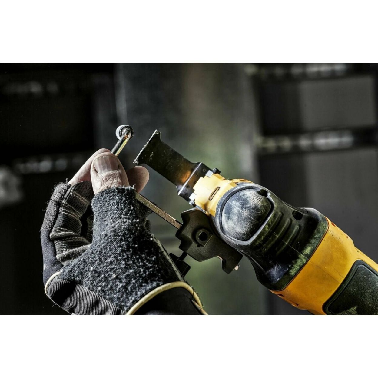 Полотно DeWalt Fastcut, для реноватора, по дереву, 65 x 43 мм, DT20734