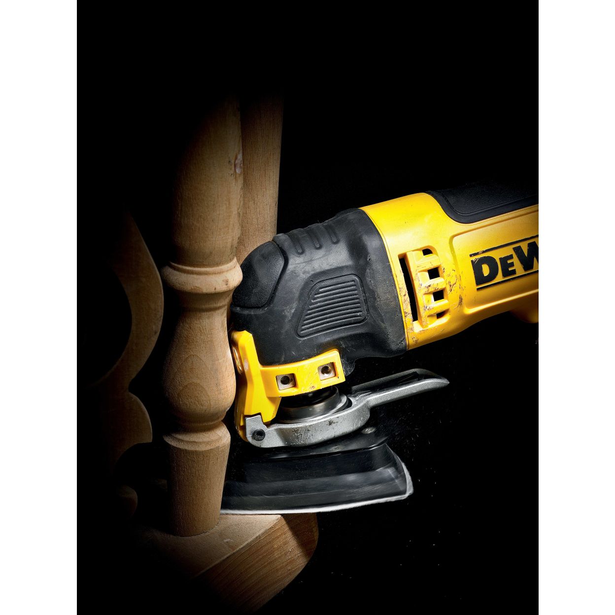 Насадка для мультитул подошва под шлифлисты DEWALT DT20700