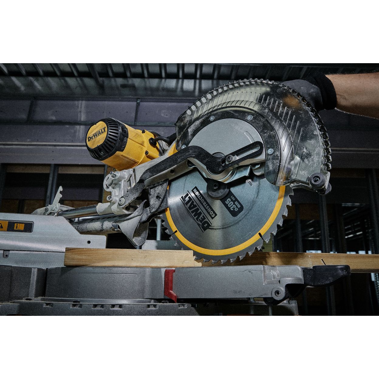 Диск пильный по дереву DEWALT CONSTRUCTION, 305х30х2 мм (DT1959-QZ)