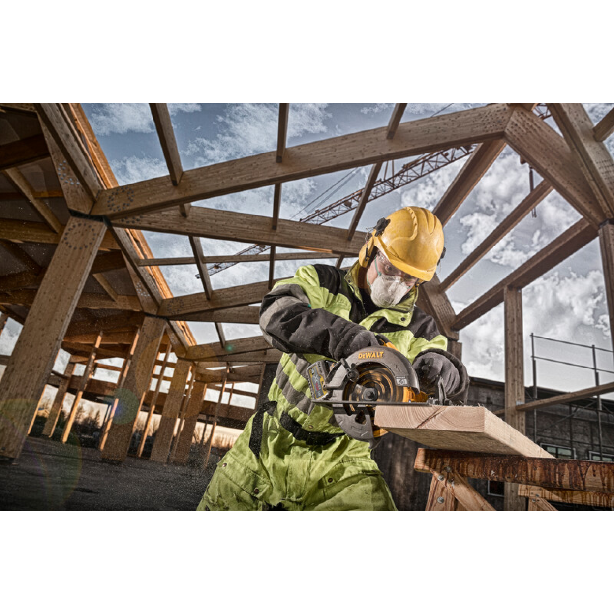 Аккумуляторная циркулярная пила DEWALT DCS575N 54V FlexVolt без АКБ и ЗУ