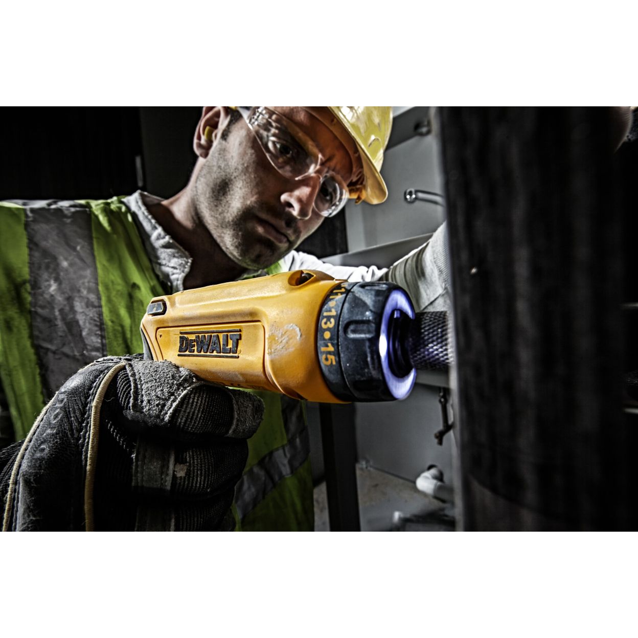 Аккумуляторная отвертка DEWALT DCF680G2, 7.2 В, 430 об/мин, с 2 АКБ 1 Ач и ЗУ, в кейсе (DCF680G2-QW)