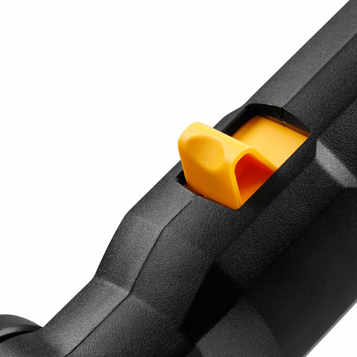 Аккумуляторный кусторез-высоторез DEWALT DCMPH566P1, 18 В, 55 см, 2800 ход/мин, с АКБ 5 Ач и ЗУ (DCMPH566P1-QW)