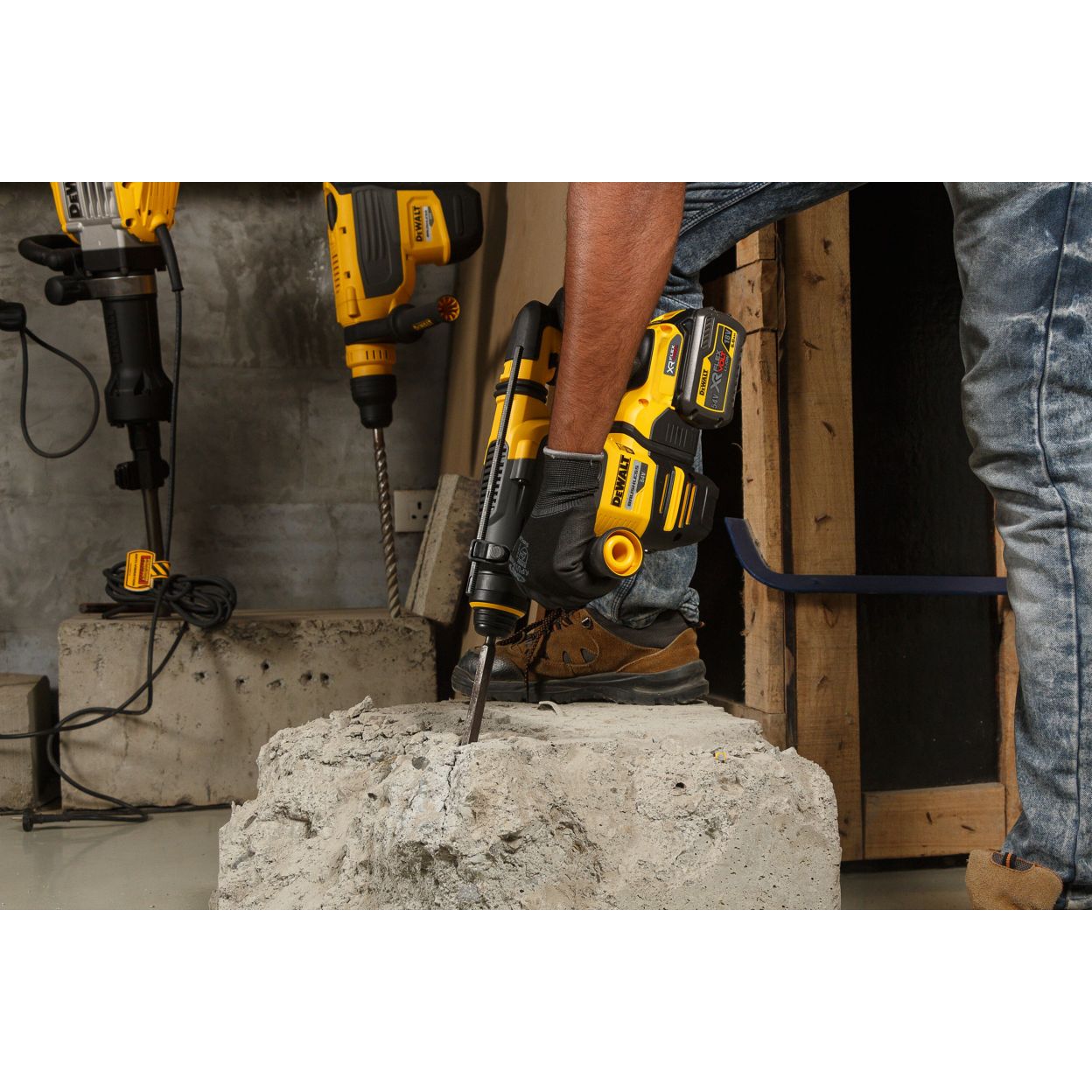 Аккумуляторный перфоратор DEWALT DCH333NT, 54 В, 3.5 Дж, 4480 уд/мин, в кейсе TSTAK (DCH333NT-XJ)