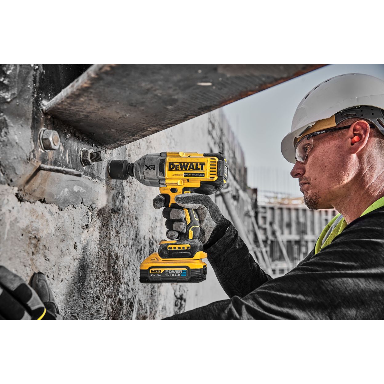 Аккумуляторный гайковерт DEWALT DCF900N, 18 В, 1898 Нм, 2200 уд/мин, без АКБ и ЗУ (DCF900N-XJ)