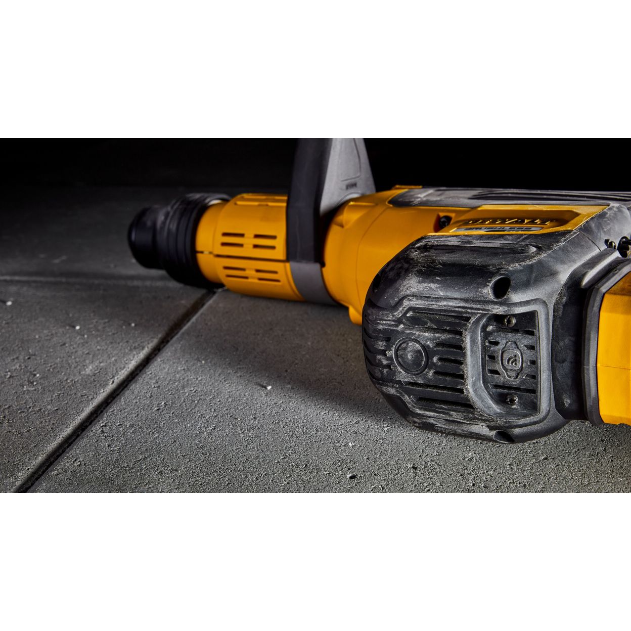 Аккумуляторный перфоратор DEWALT DCH775N, 54 В, 19.4 Дж, 2210 уд/мин, в кейсе (DCH775N-XJ)