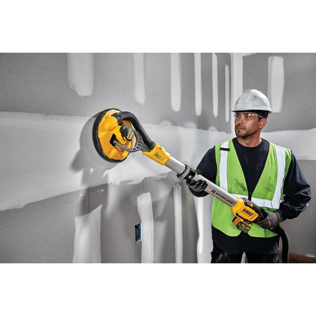 Аккумуляторная эксцентриковая шлифмашина для стен DEWALT DCE800N, 18 В, 225 мм, 1200 кол/мин, без АКБ и ЗУ (DCE800N-XJ)