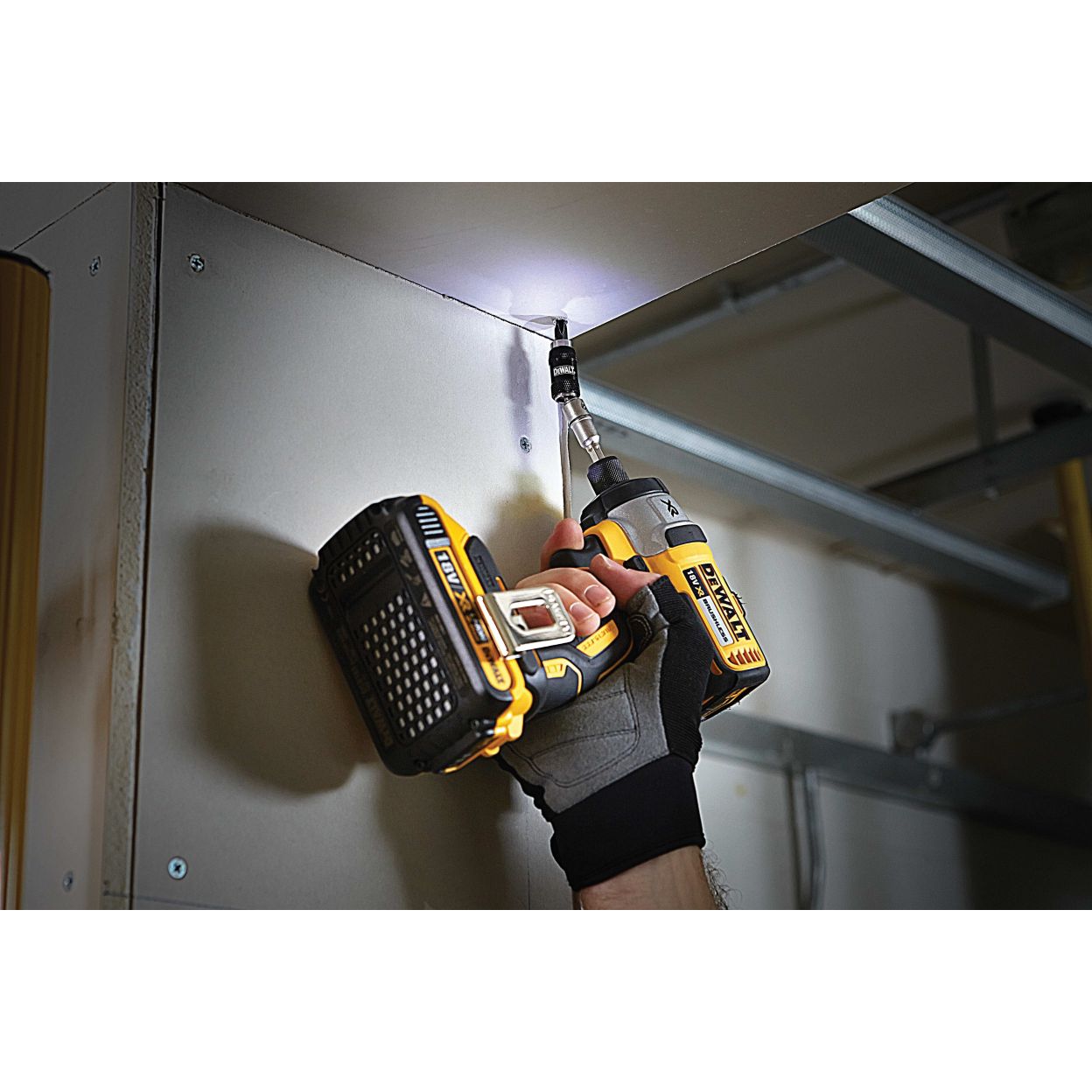 Бита DEWALT PH2,PZ2,PZ3,T15,T30,SL6, 25 мм, шестигранный (HEX), 10 шт. (DT70518T-QZ)