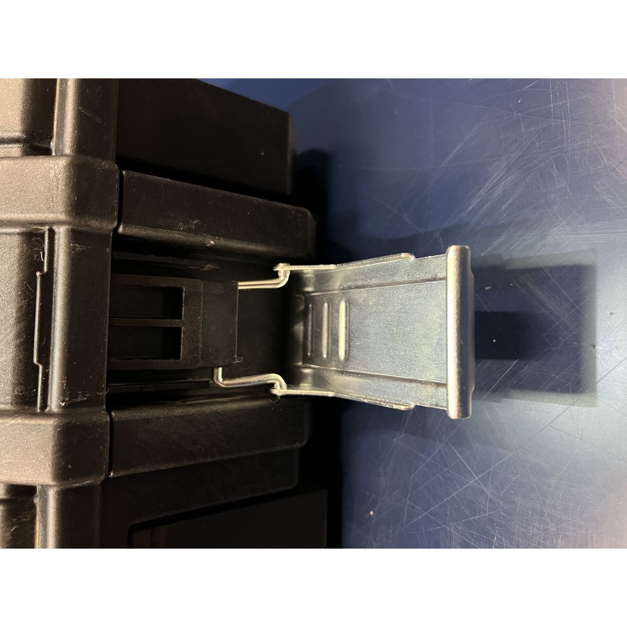 Ящик для инструмента DEWALT TOUGHSYSTEM DS150 (УЦЕНЕННЫЙ ТОВАР) (1-70-321/U)